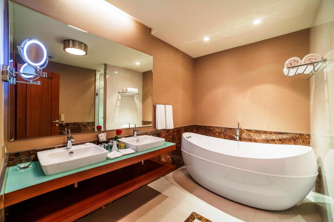 Отель Borjomi Likani Health & Spa Centre Боржоми